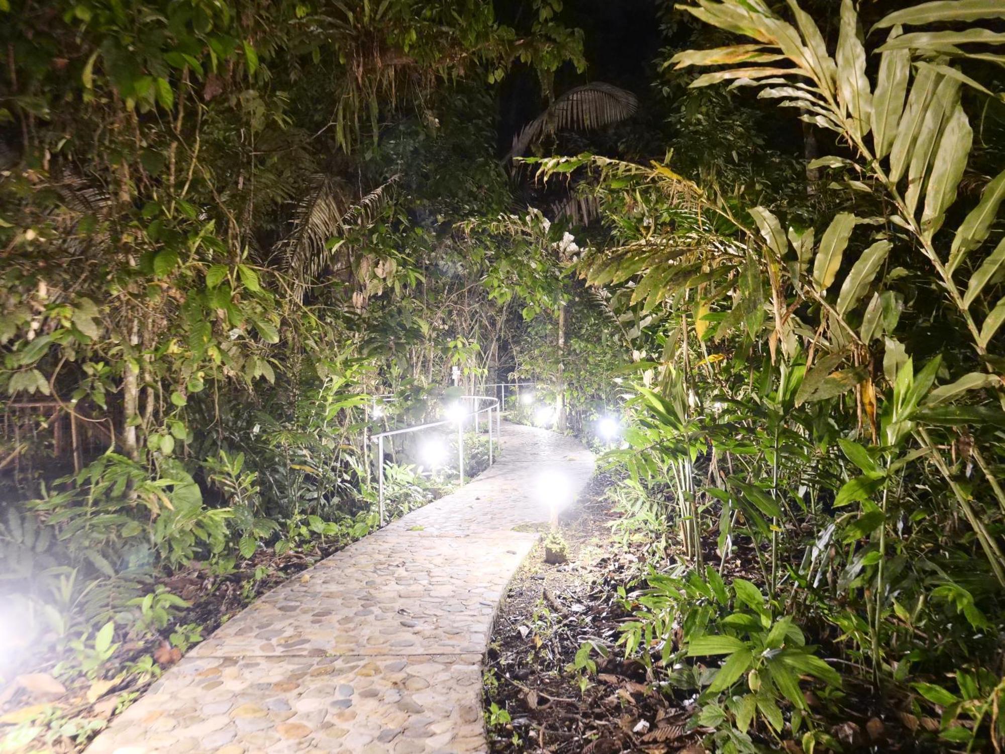 Arahuana Jungle Resort&Spa Tena Exterior foto